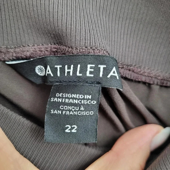 ATHLETA Nolita Slim Tapered Crop Pant brown plus size 22 - Picture 5 of 7